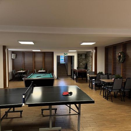 Hotel Beskidian Венгерска Гурка Екстериор снимка
