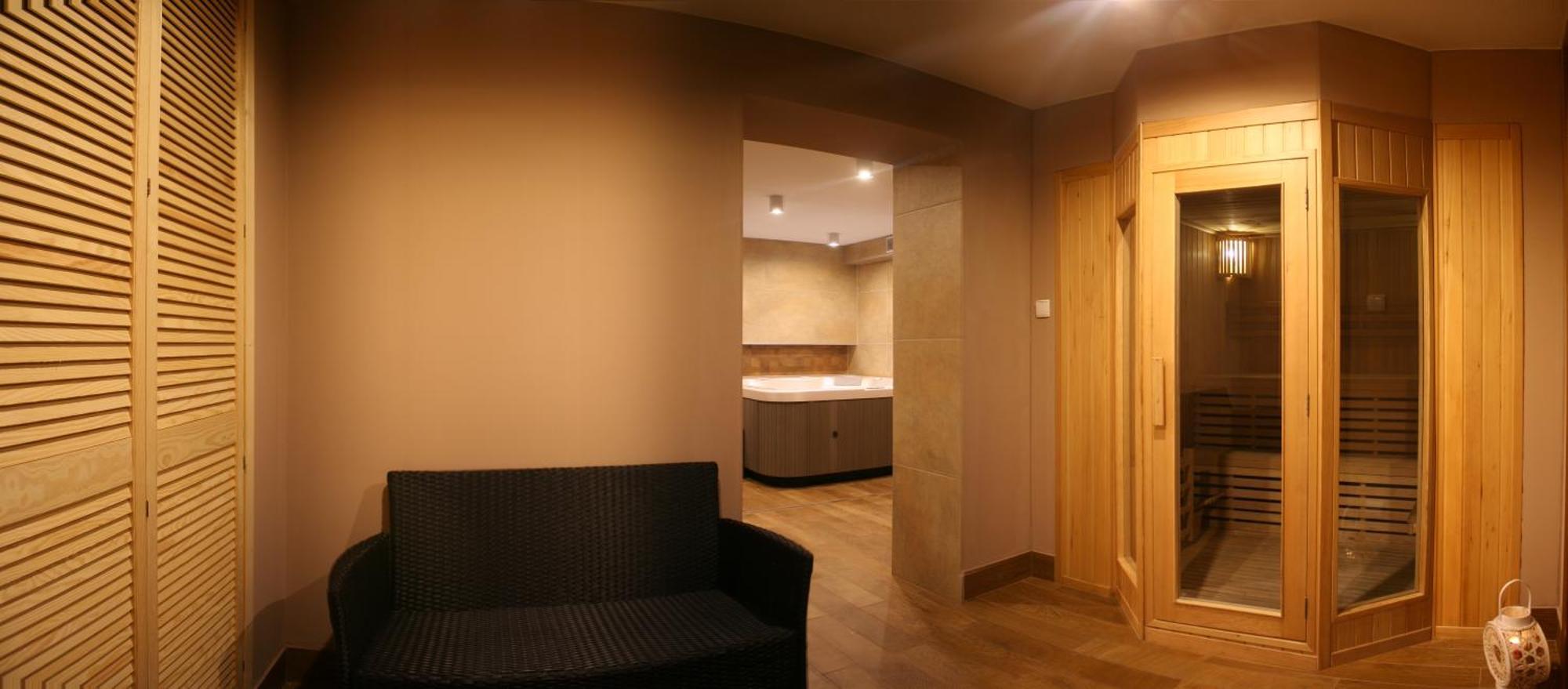Hotel Beskidian Венгерска Гурка Екстериор снимка