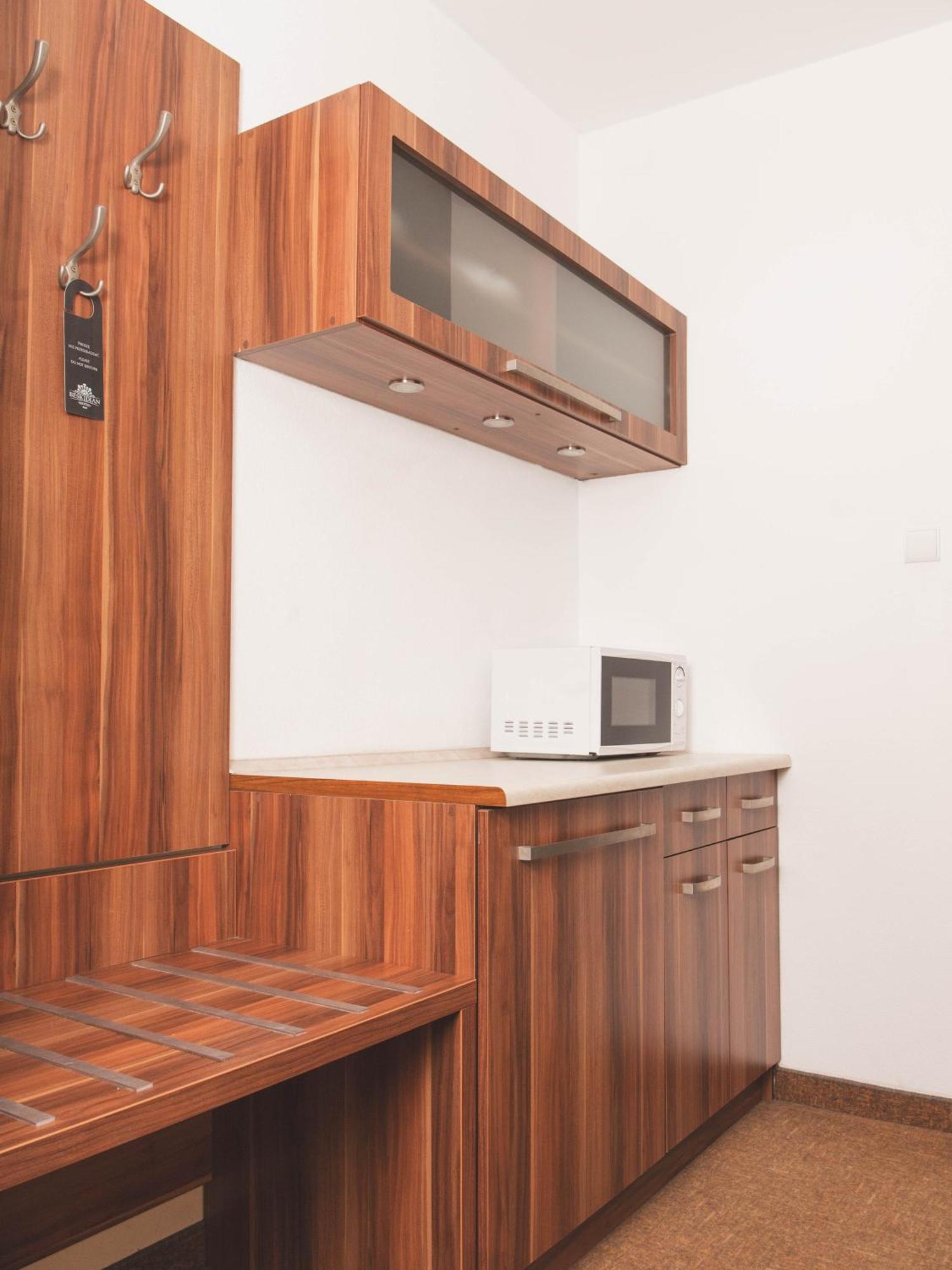 Hotel Beskidian Венгерска Гурка Екстериор снимка